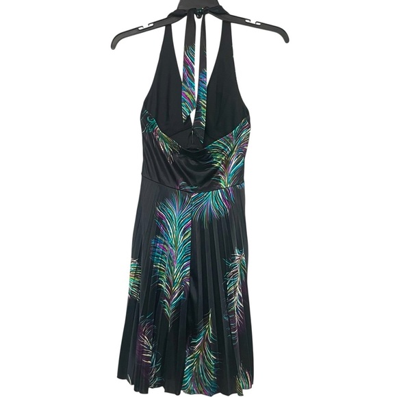 Speechless Women’s Halter Dress Black Feather Print Knee Pleated size S - Picture 3 of 14